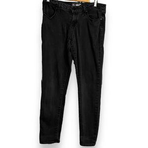 No boundaries Low Rise Skinny Jeans Women's 15 Juniors Black Casual Academia Y2K